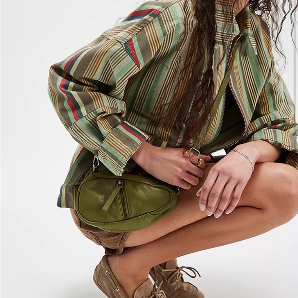 Free People Coffee Date Mini Crossbody Bag Green (Jelly Bean) NWT - Picture 4 of 10